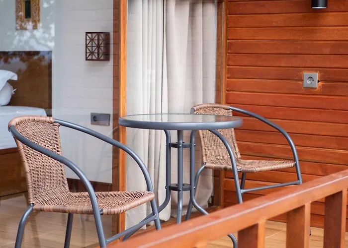 ロッジ Catu Glamping Bedugul Selemadeg